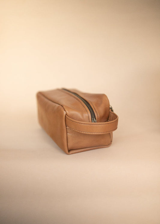 The Real McCaul Apparel & Accessories Toiletry Bathroom Washbag - Cowhide - Tan Australian Made Australian Owned Leather Australian Made Toiletry Dopp Kit Shaving Bathroom Bag - Cowhide - Men's Gifts