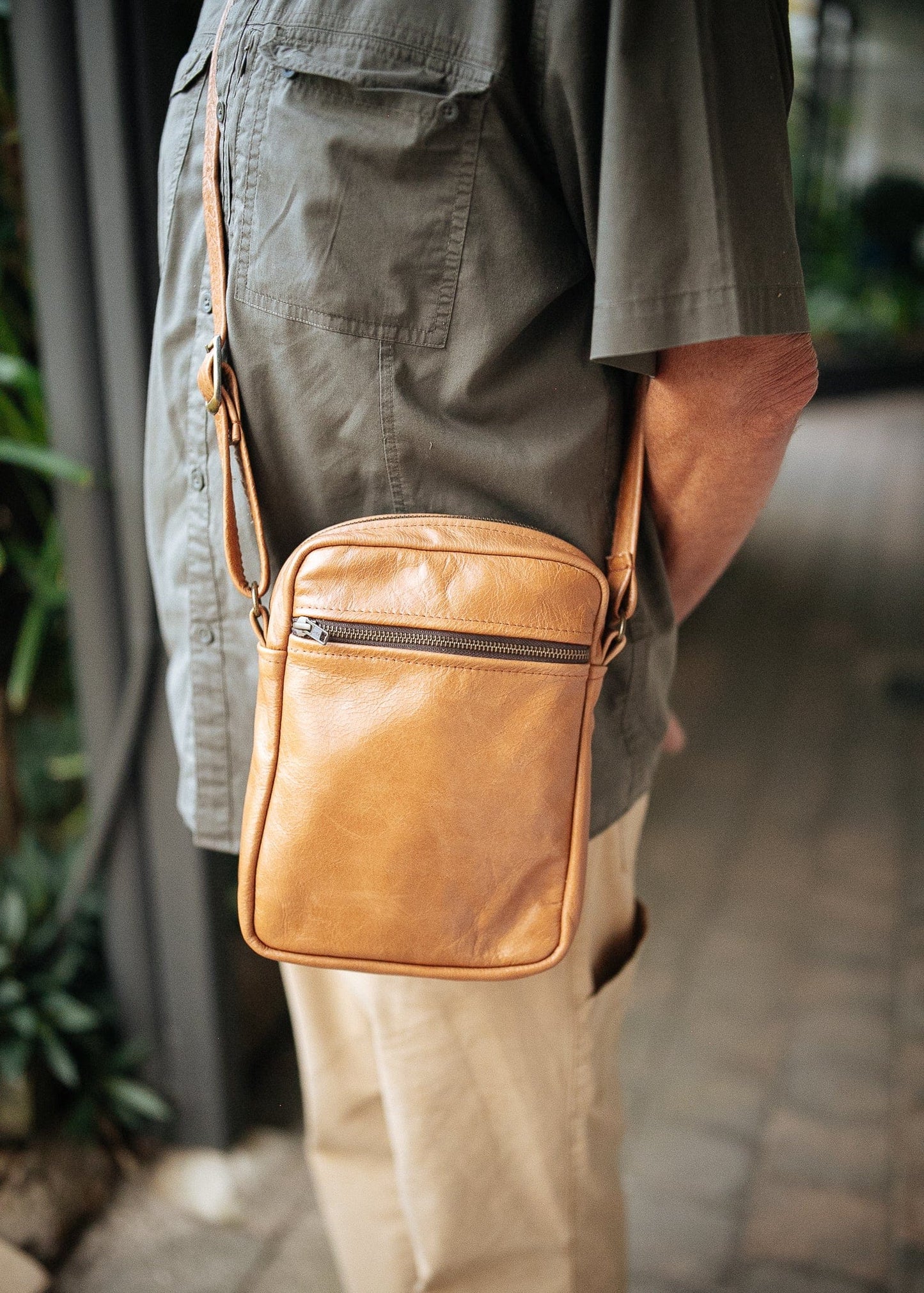 The Real McCaul Leathergoods Manbag Charlie Satchel Sidebag - Cowhide Australian Made Australian Owned Charlie Leather Sidebag Satchel Man Bag- Made In Australia