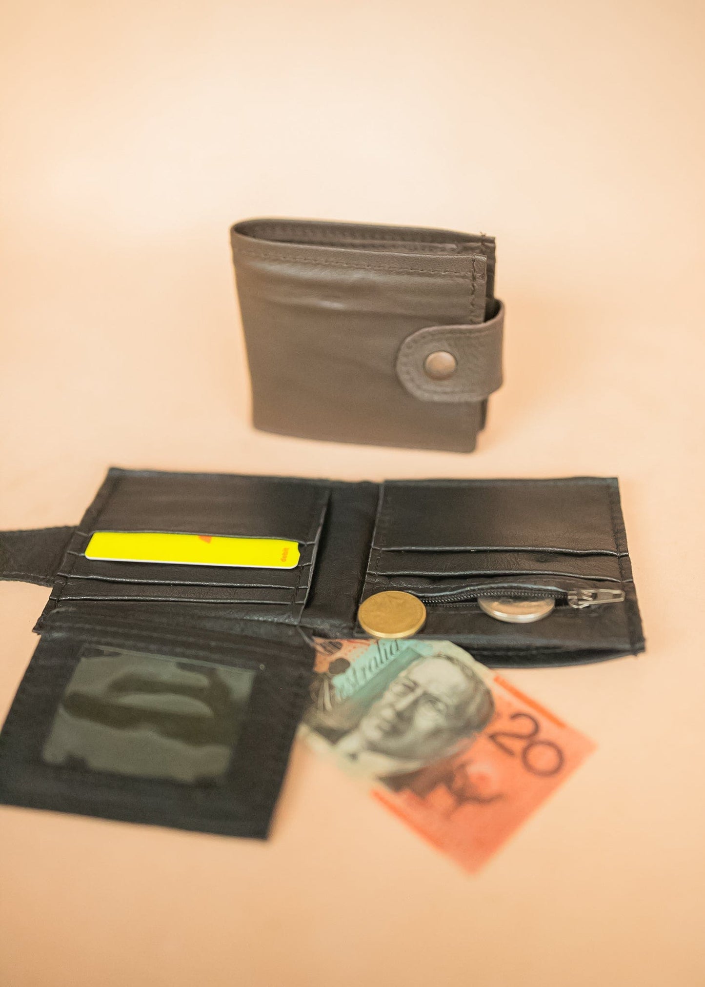 The Real McCaul Wallets Deluxe Men's Wallet - Cowhide Australian Made Australian Owned Leather Men's Wallet- Australian Made - Kangaroo & Cowhide