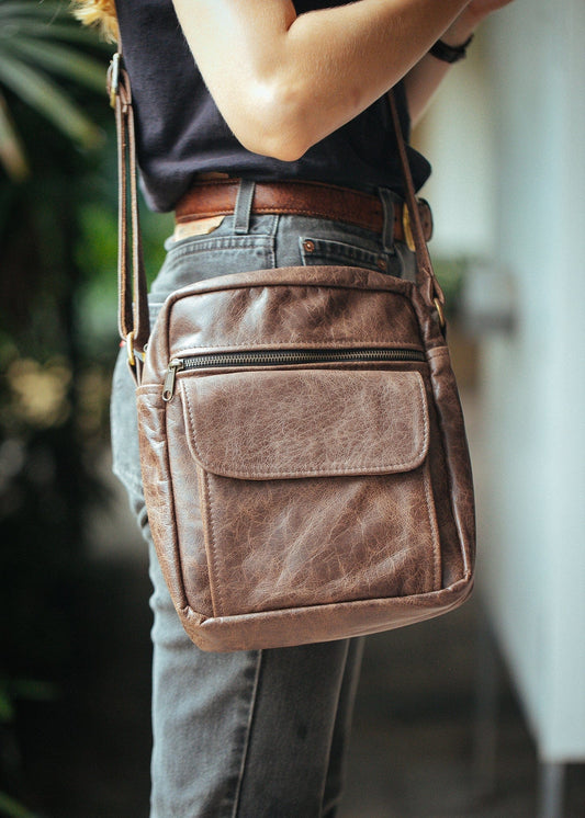 The Real McCaul Leathergoods Manbag Sydney Crossbody Satchel Australian Made Australian Owned Sydney Manbag Leather- Made In Australia- YKK Zips