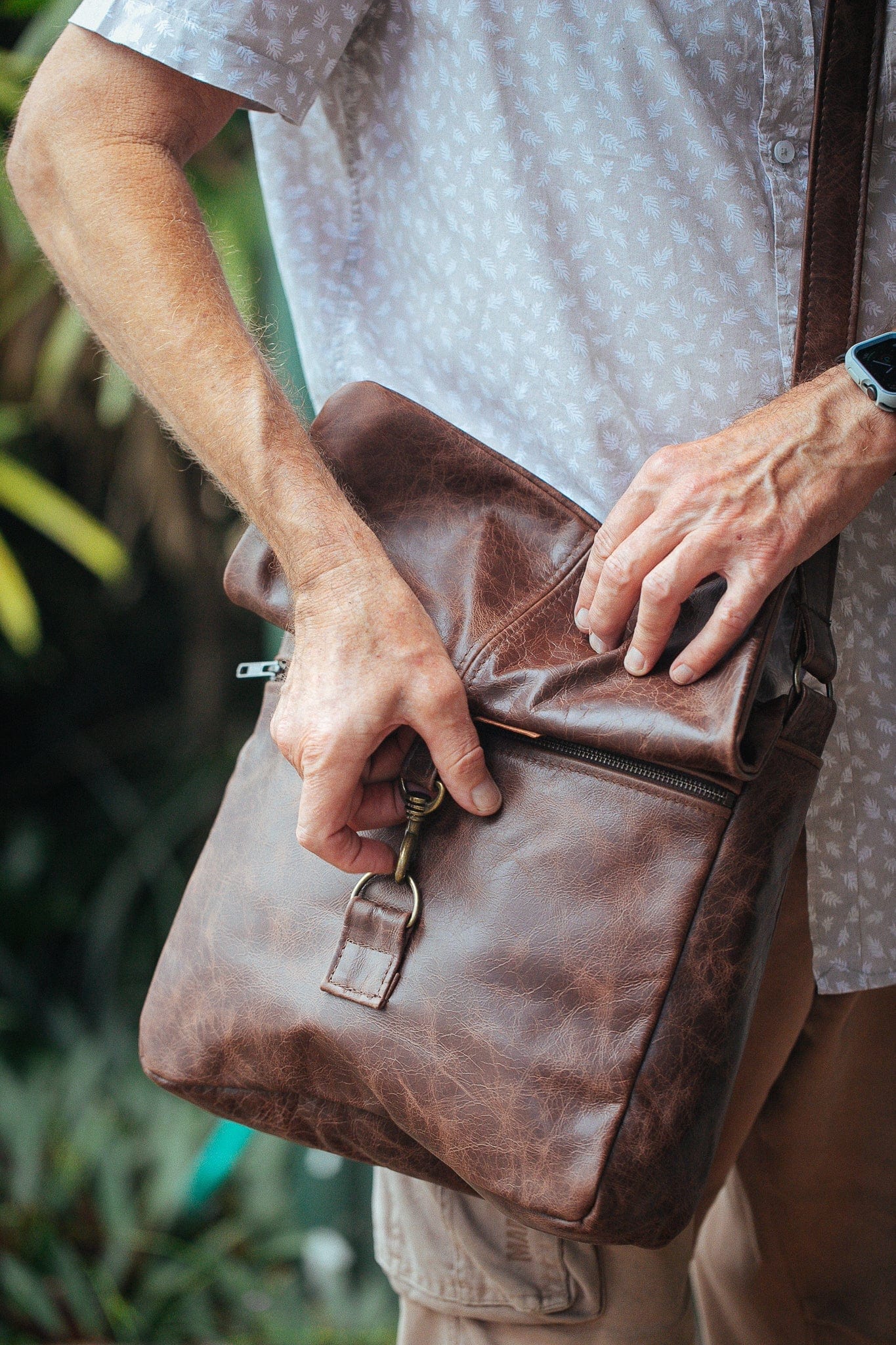 Leather satchel 2024 australia